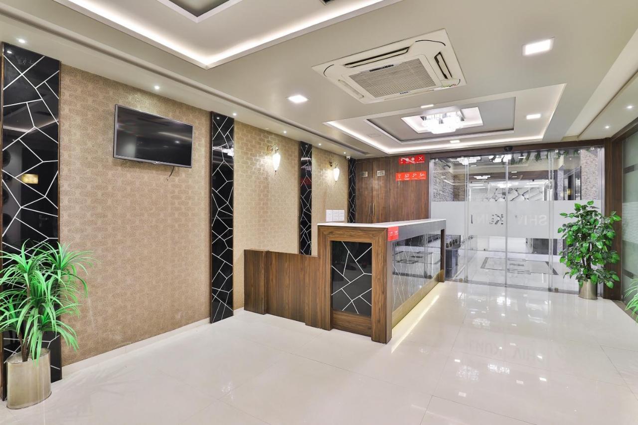 Collection O 7557 Hotel Shiv Kunj Exotica Naroda Exterior foto